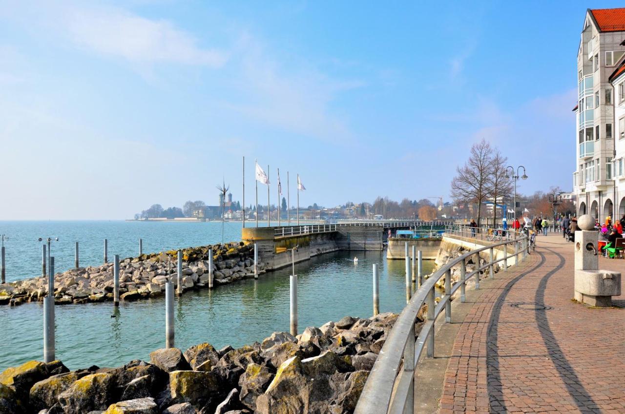 Louise's An Der Uferpromenade *